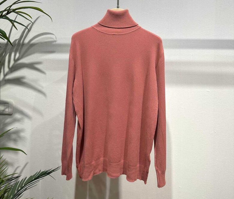 Džemperis - bītlene ar augsto apkakli un viskozi Vecrozā Universāls izmērs 